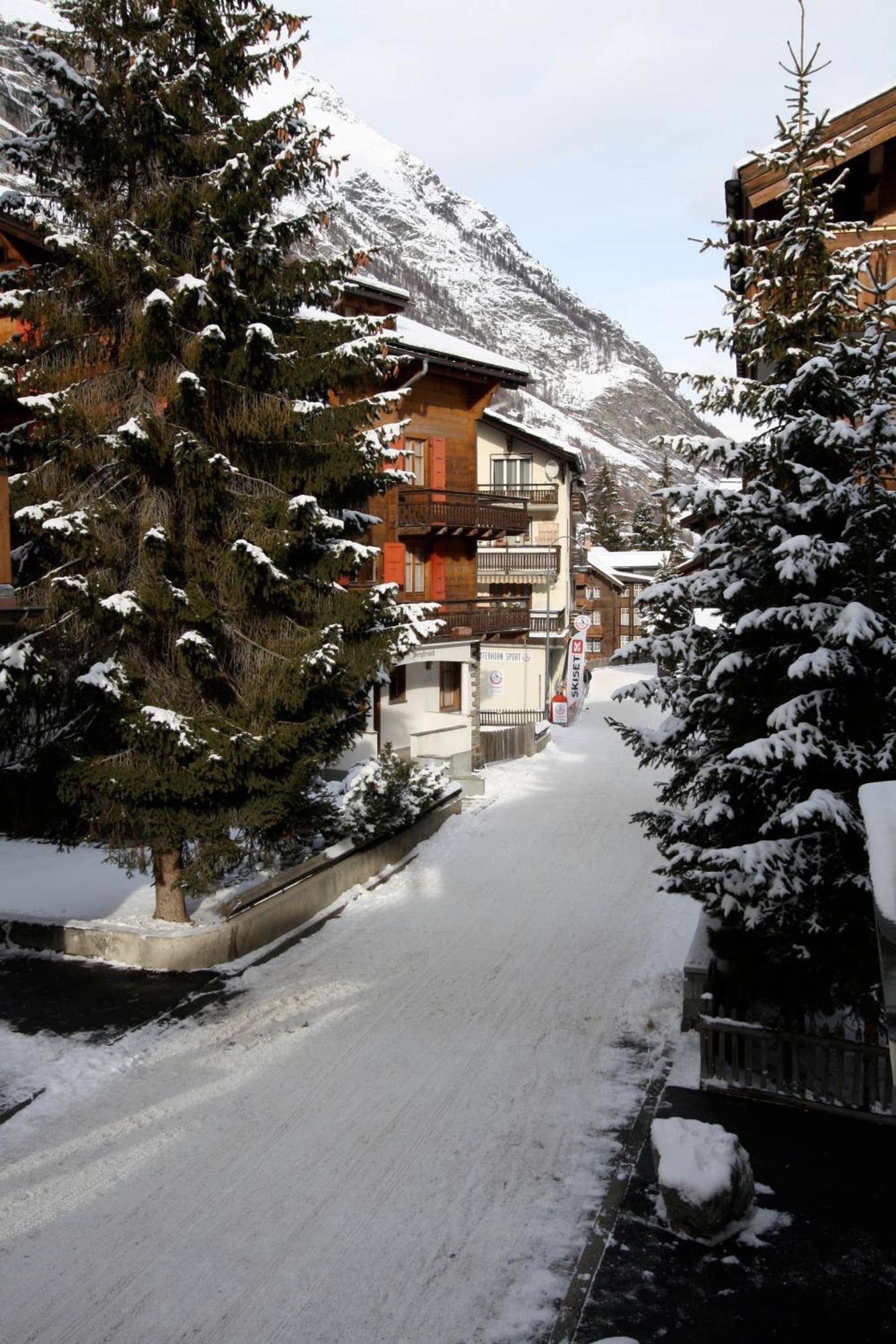 Central & Elegant Apartments,Partially With Fireplace, By Zermatt Rental Экстерьер фото